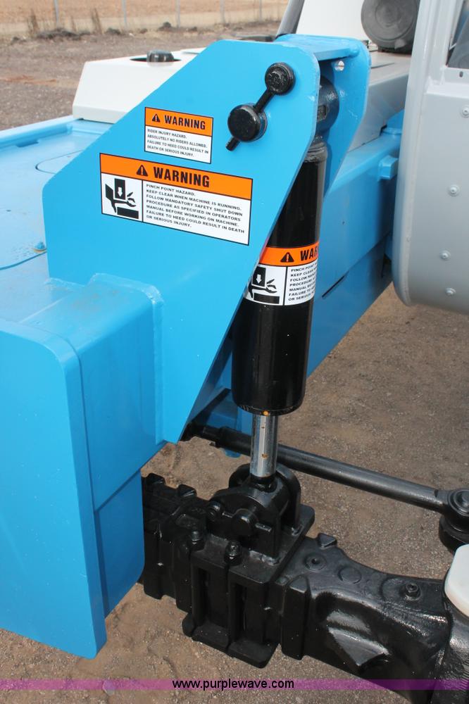 image for item H5954 2007 Genie GTH-844 telehandler