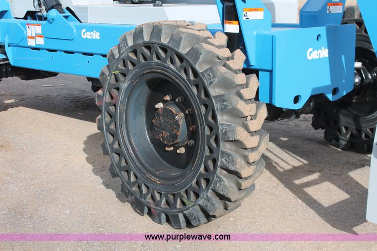 image for item H5954 2007 Genie GTH-844 telehandler