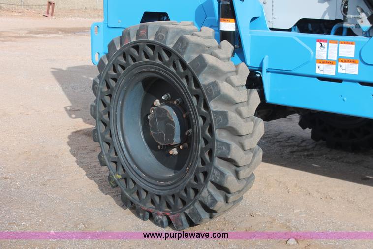 image for item H5954 2007 Genie GTH-844 telehandler
