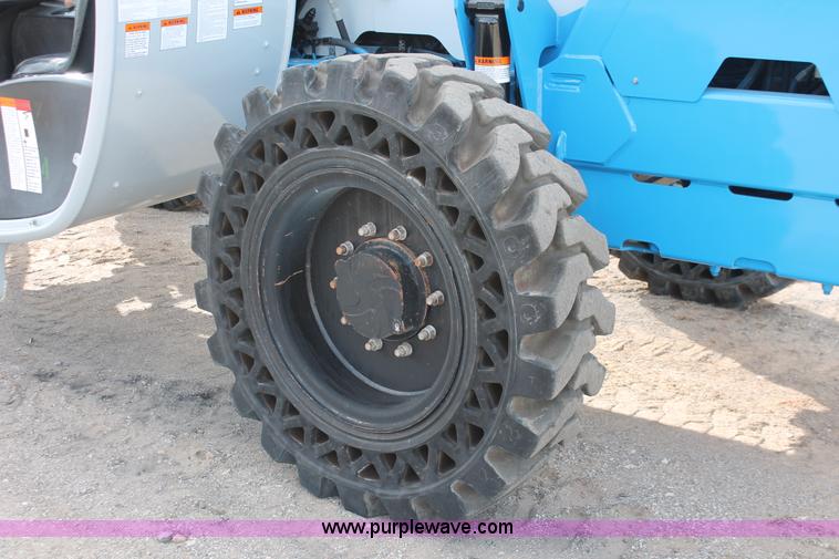 image for item H5954 2007 Genie GTH-844 telehandler