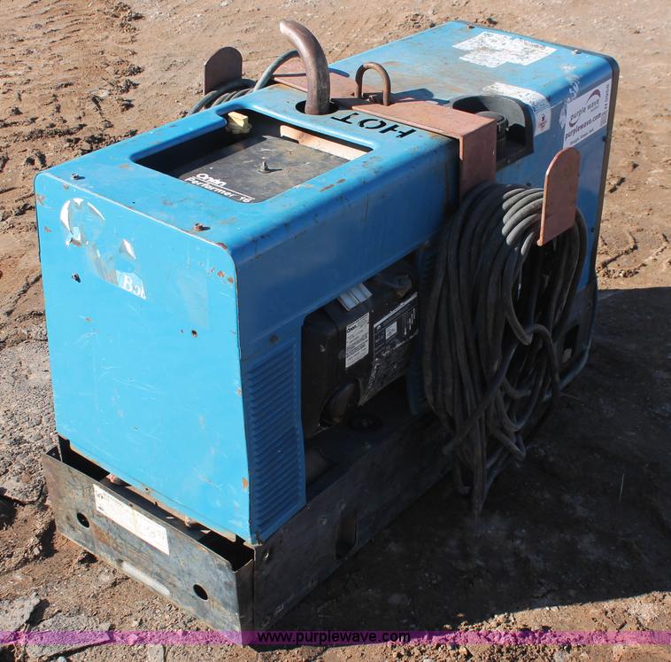 image for item H5958 Miller Bobcat 225NT welder/generator