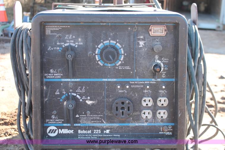 image for item H5958 Miller Bobcat 225NT welder/generator