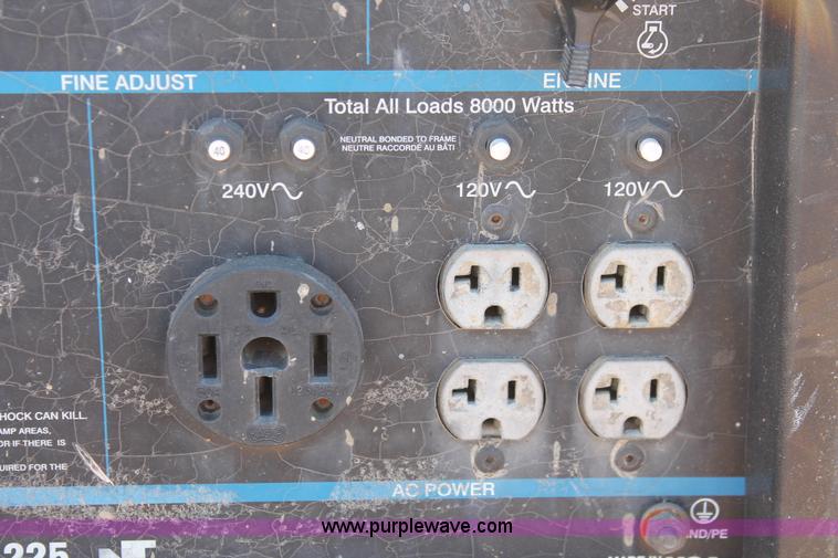 image for item H5958 Miller Bobcat 225NT welder/generator