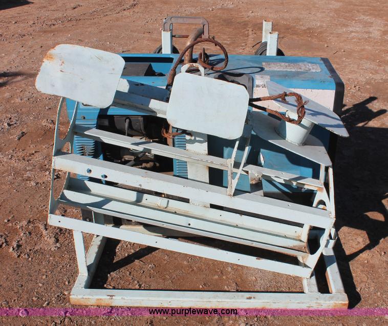 image for item H5959 Miller Bobcat 250NT welder/generator