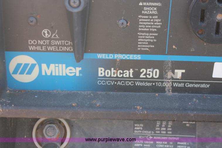 image for item H5959 Miller Bobcat 250NT welder/generator