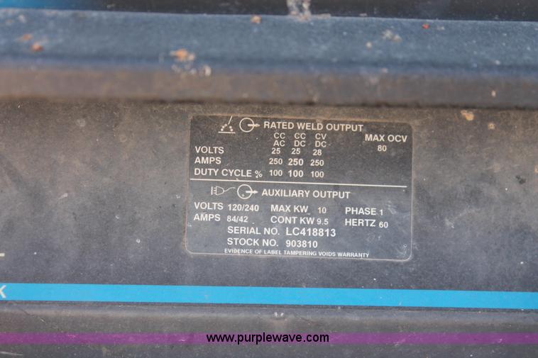 image for item H5959 Miller Bobcat 250NT welder/generator