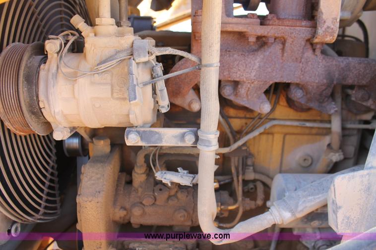 image for item H5968 2005 John Deere 310G backhoe
