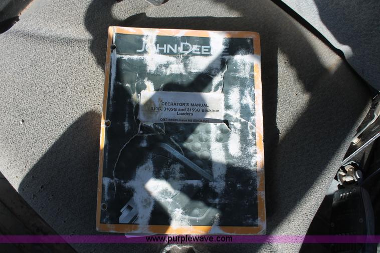 image for item H5968 2005 John Deere 310G backhoe