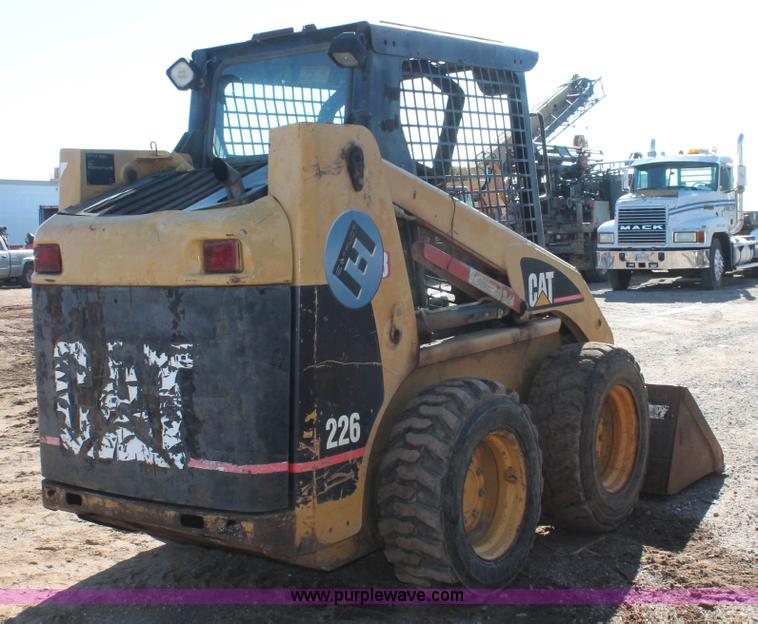 image for item H5969 2001 Caterpillar 226 skid steer