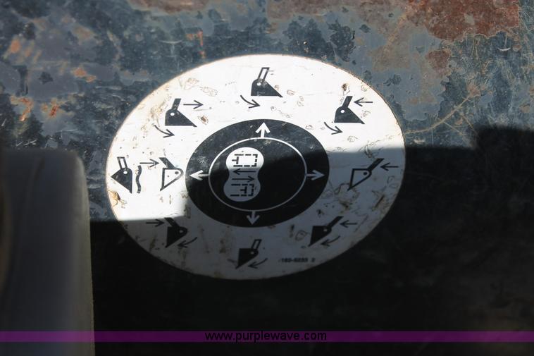 image for item H5969 2001 Caterpillar 226 skid steer