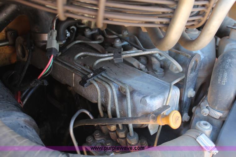 image for item H5969 2001 Caterpillar 226 skid steer