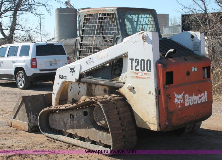 image for item H5970 2003 Bobcat T200 tracked skid steer