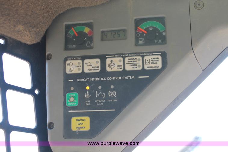 image for item H5970 2003 Bobcat T200 tracked skid steer