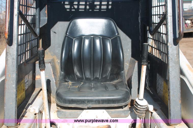 image for item H5971 1987 Bobcat 843 skid steer