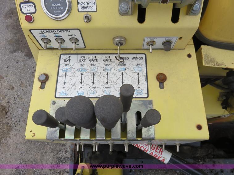 image for item I2435 2006 Bomag 815-2 asphalt paver