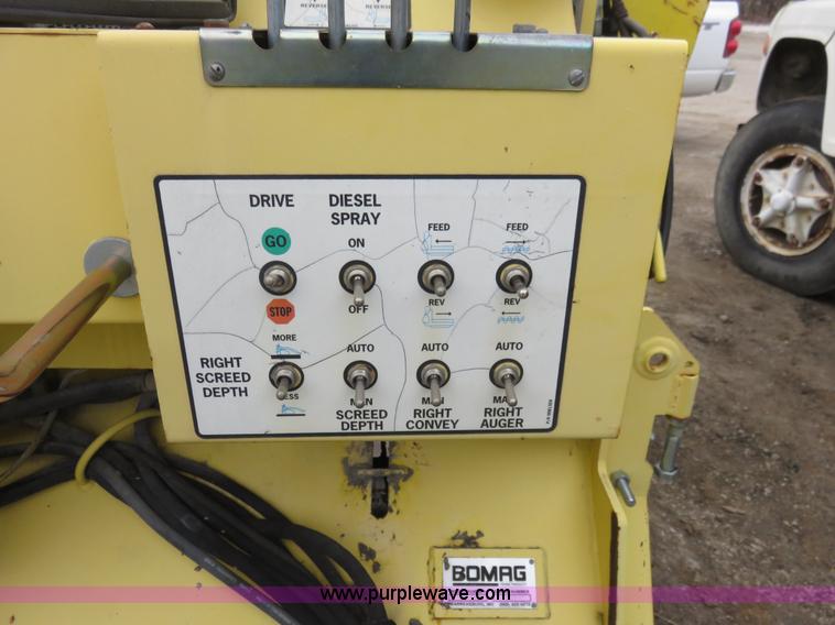 image for item I2435 2006 Bomag 815-2 asphalt paver