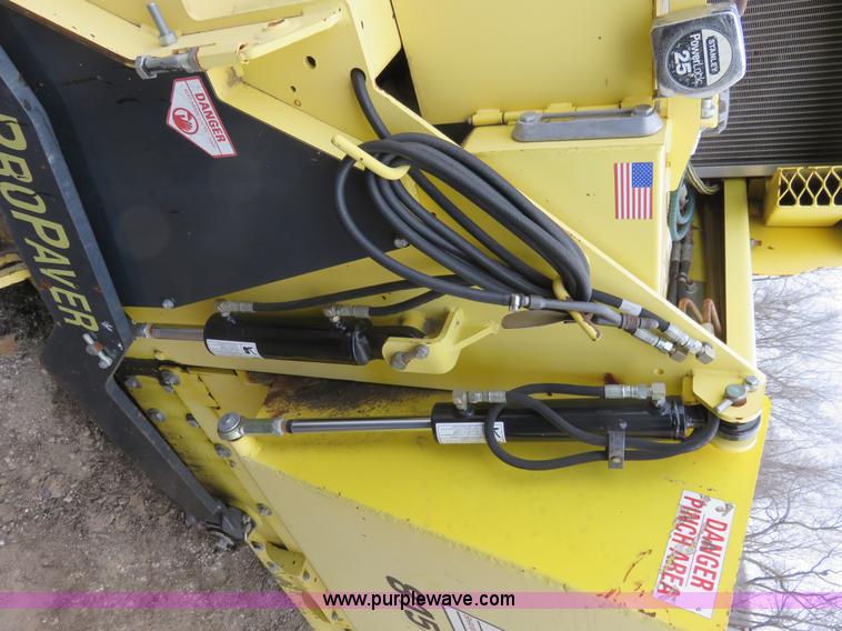 image for item I2435 2006 Bomag 815-2 asphalt paver