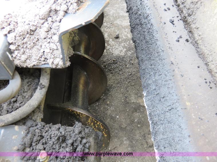 image for item I2435 2006 Bomag 815-2 asphalt paver