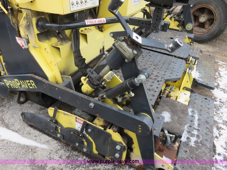 image for item I2435 2006 Bomag 815-2 asphalt paver