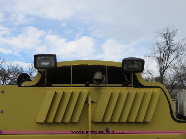 image for item I2435 2006 Bomag 815-2 asphalt paver