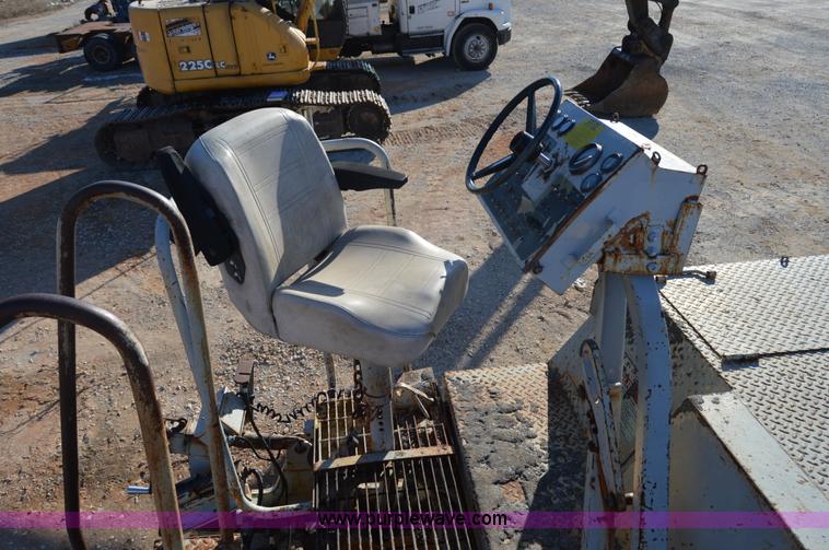 image for item I2896 1997 Cedarapids CR641 paving machine