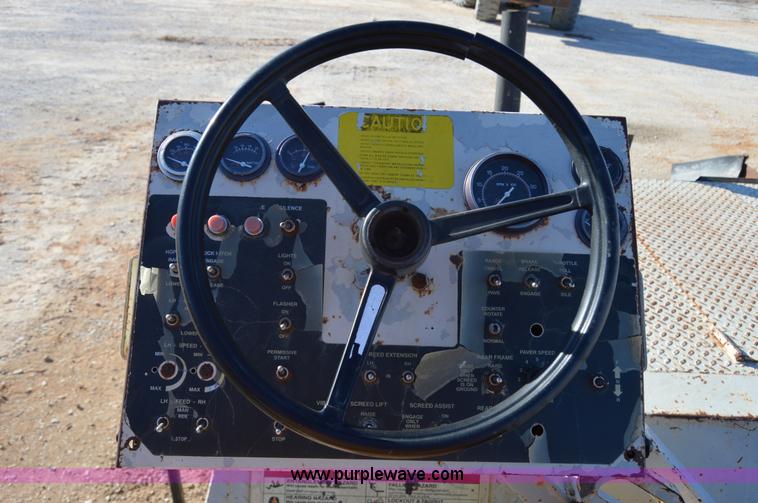 image for item I2896 1997 Cedarapids CR641 paving machine