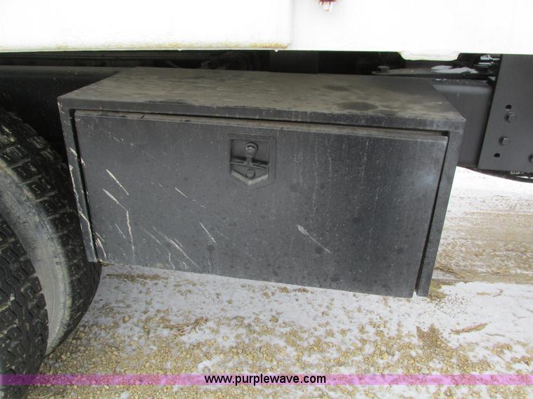 image for item I4086 1998 Volvo WG 64 Jetter vacuum truck