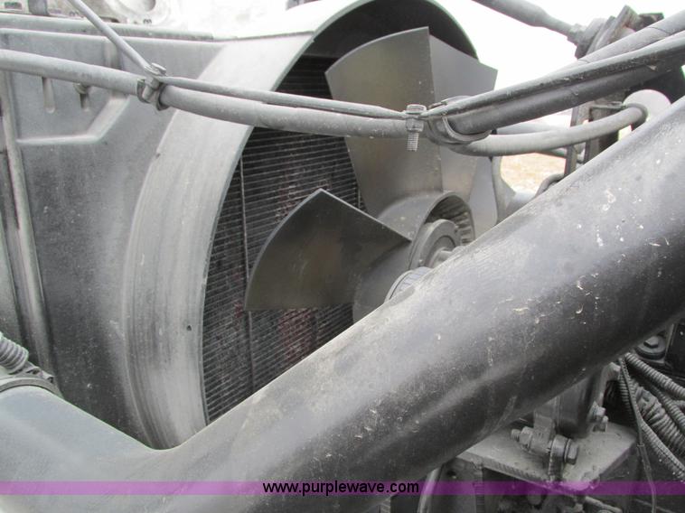 image for item I4086 1998 Volvo WG 64 Jetter vacuum truck