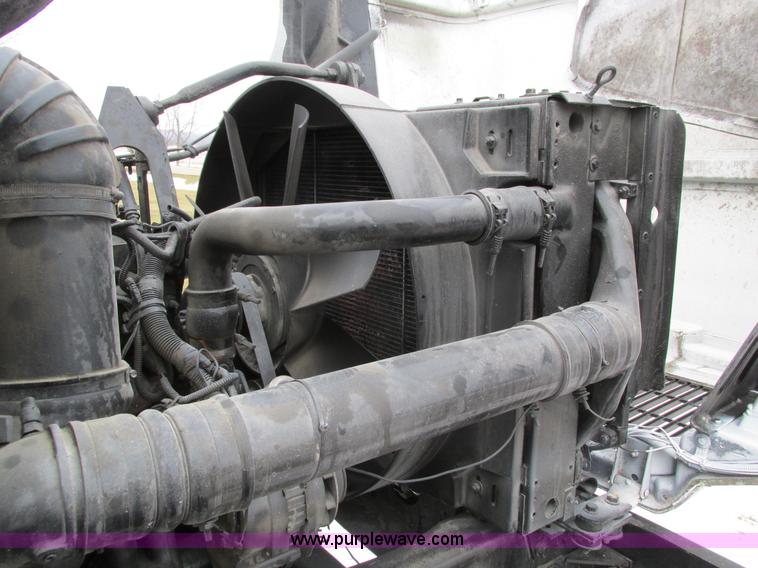 image for item I4086 1998 Volvo WG 64 Jetter vacuum truck