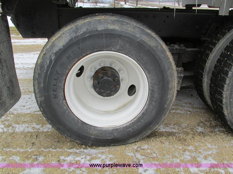 image for item I4086 1998 Volvo WG 64 Jetter vacuum truck