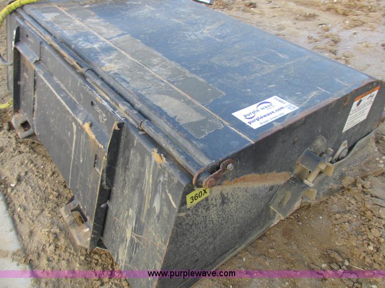 image for item I8815 Bobcat 72 sweeper