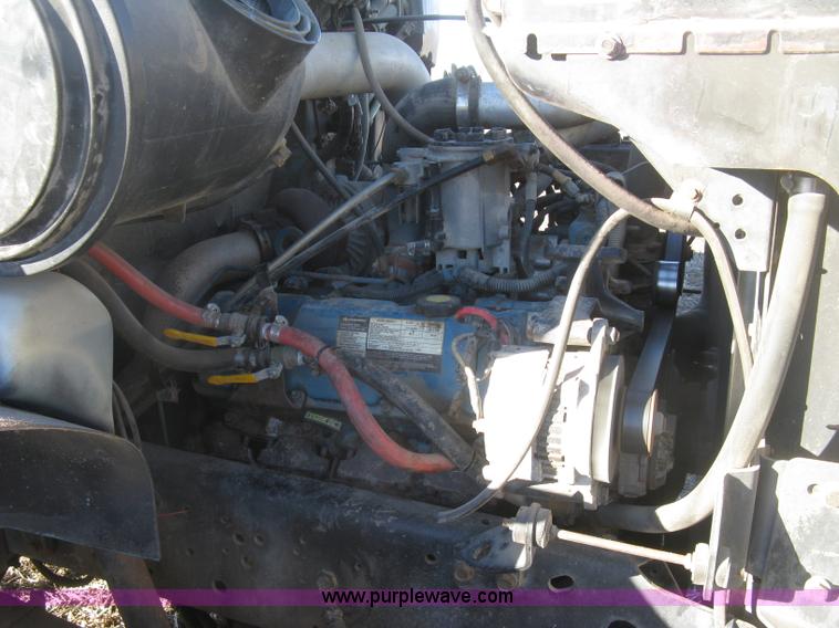 image for item K2782 1995 International 4700 dump truck