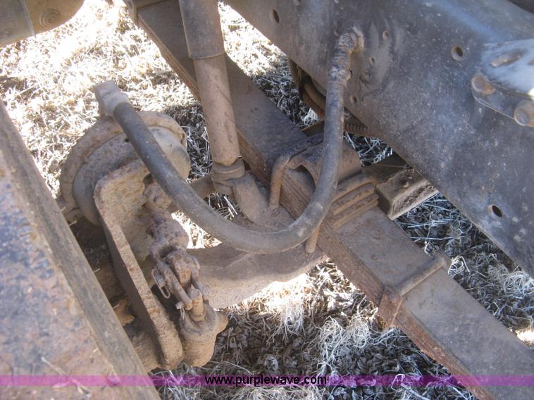 image for item K2782 1995 International 4700 dump truck