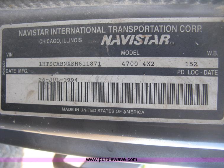 image for item K2782 1995 International 4700 dump truck