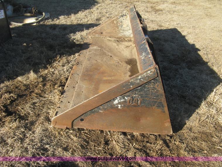 image for item K2783 Caterpillar low profile skid steer bucket