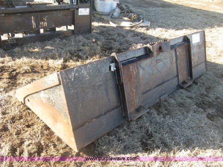 image for item K2783 Caterpillar low profile skid steer bucket