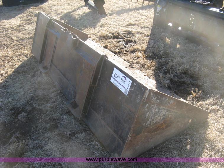 image for item K2783 Caterpillar low profile skid steer bucket