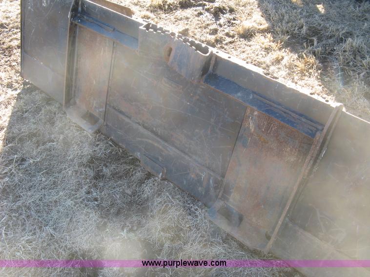 image for item K2783 Caterpillar low profile skid steer bucket