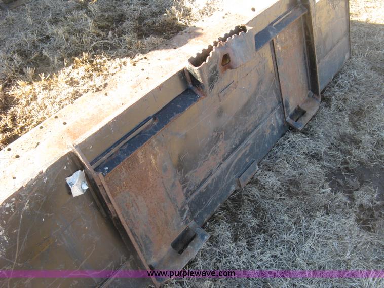 image for item K2783 Caterpillar low profile skid steer bucket