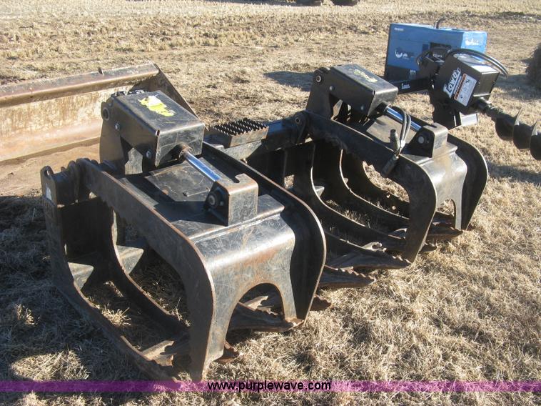 image for item K2784 Caterpillar 286-9300 root grapple bucket