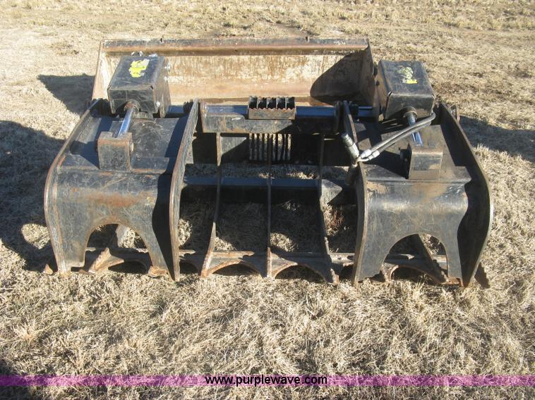 image for item K2784 Caterpillar 286-9300 root grapple bucket