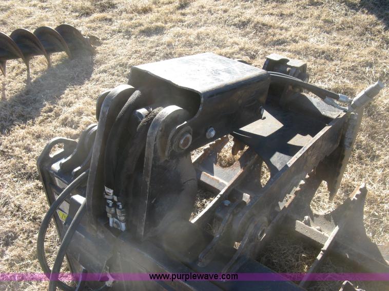 image for item K2784 Caterpillar 286-9300 root grapple bucket