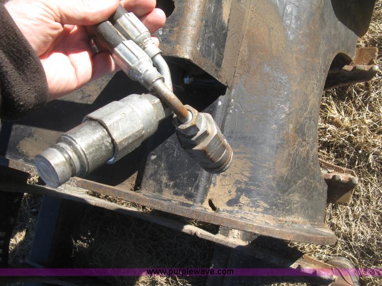 image for item K2784 Caterpillar 286-9300 root grapple bucket