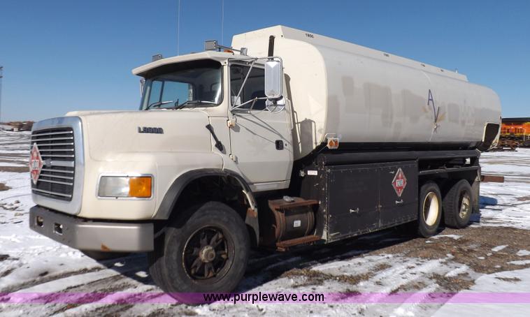 image for item K3031 1995 Ford LTS9000 fuel truck