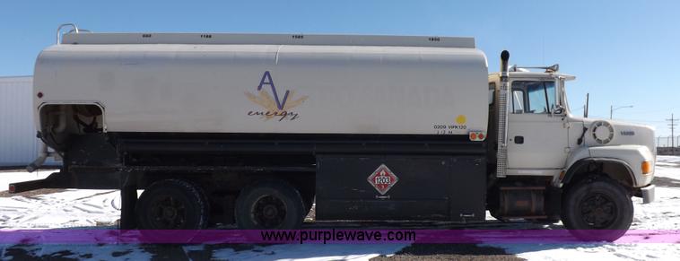 image for item K3031 1995 Ford LTS9000 fuel truck