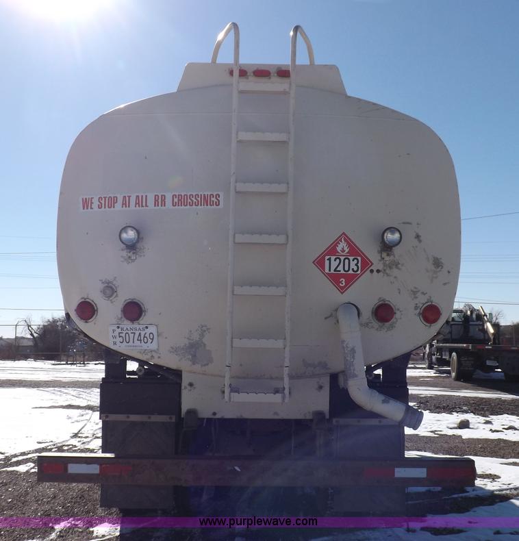 image for item K3031 1995 Ford LTS9000 fuel truck