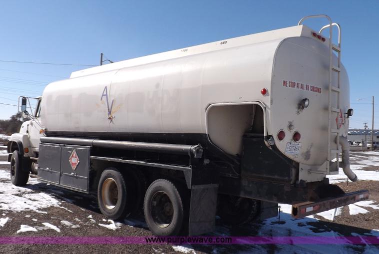 image for item K3031 1995 Ford LTS9000 fuel truck