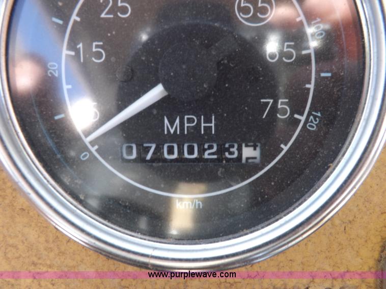 image for item K3031 1995 Ford LTS9000 fuel truck