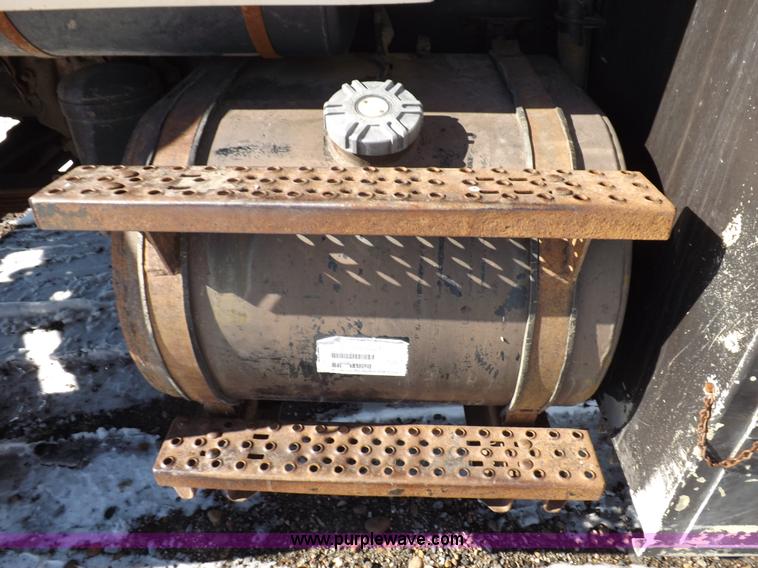 image for item K3031 1995 Ford LTS9000 fuel truck