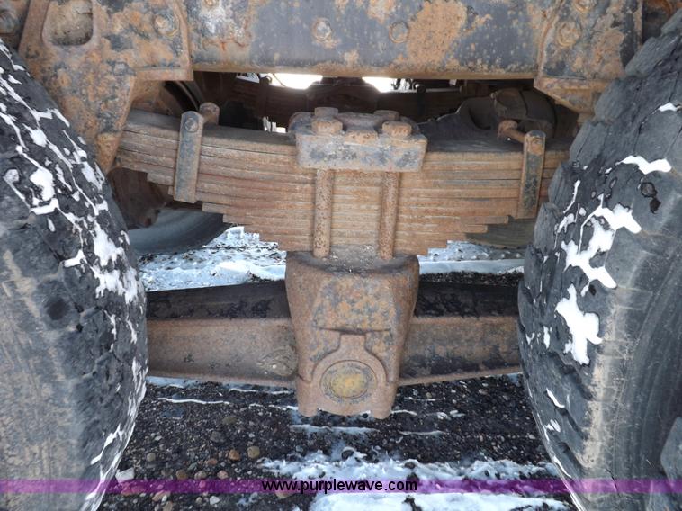 image for item K3031 1995 Ford LTS9000 fuel truck